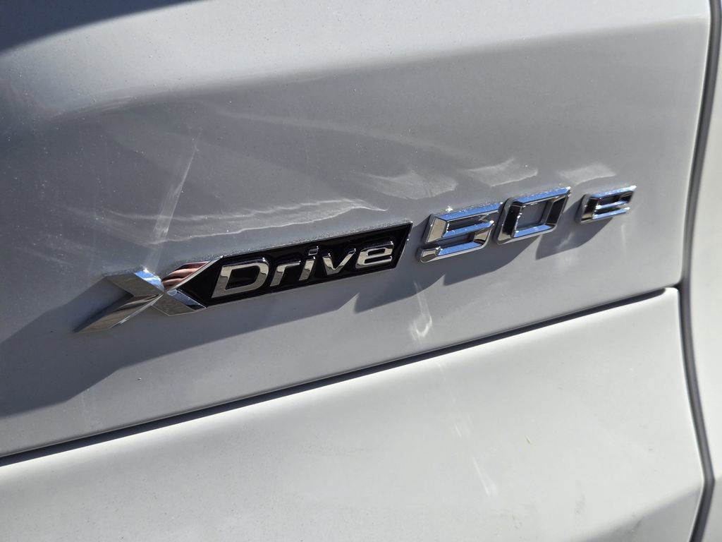 New 2026 BMW X5 xDrive50e w/ Premium Package image 13