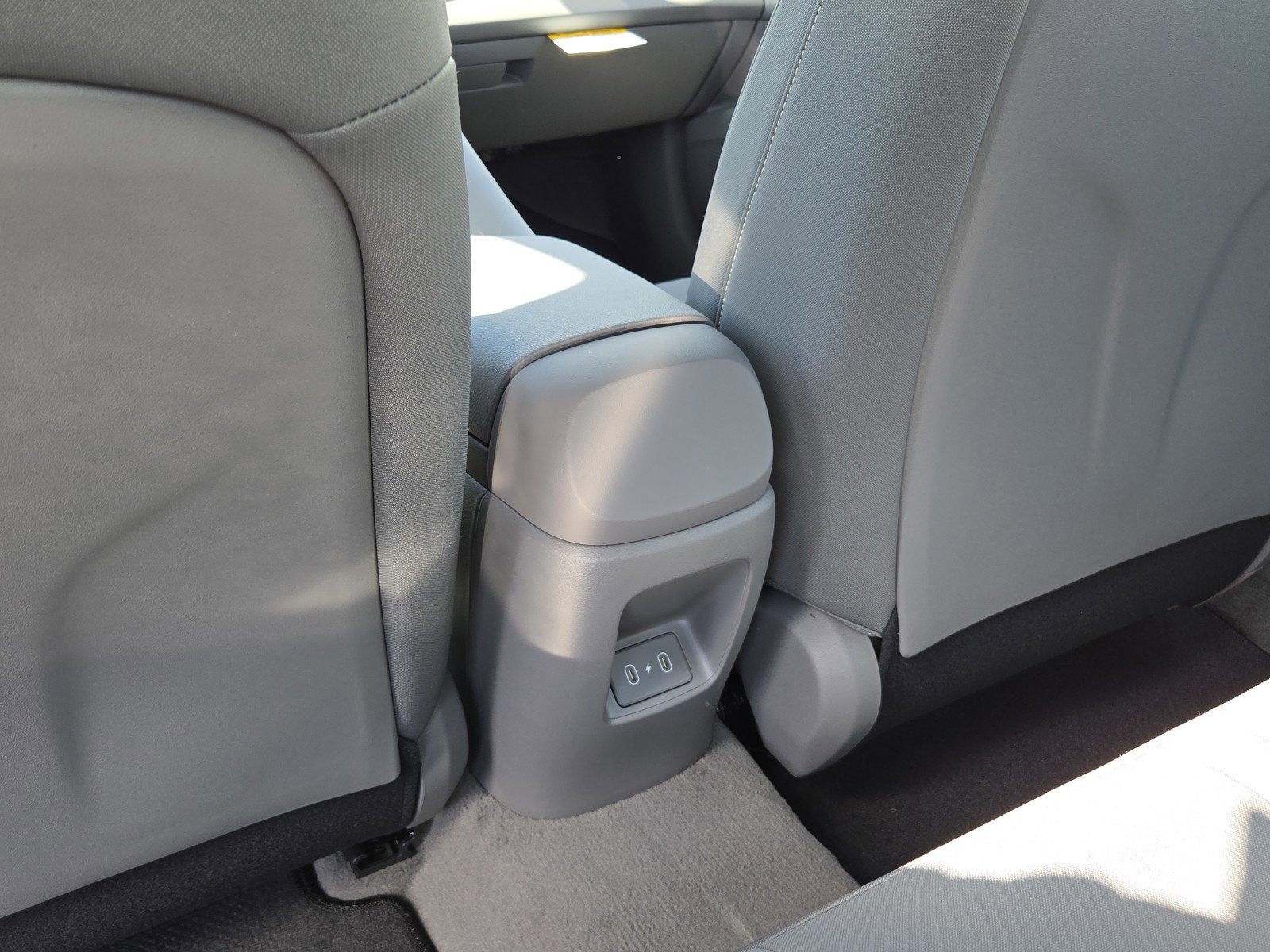 New 2025 Hyundai Elantra SEL image 13