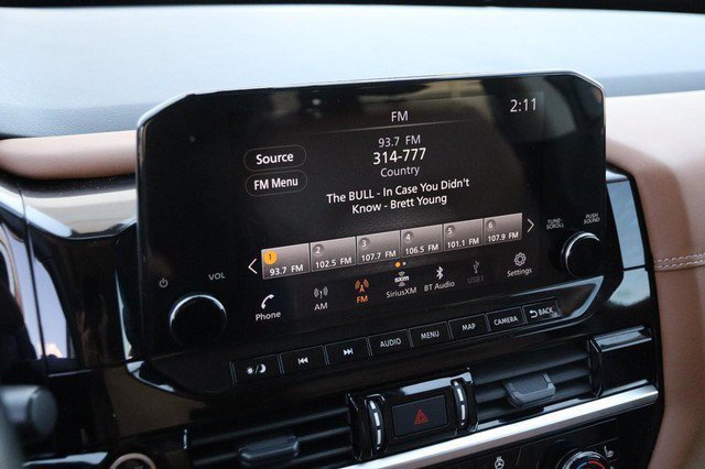 Used 2023 Nissan Pathfinder Platinum AWD/4WD image 19