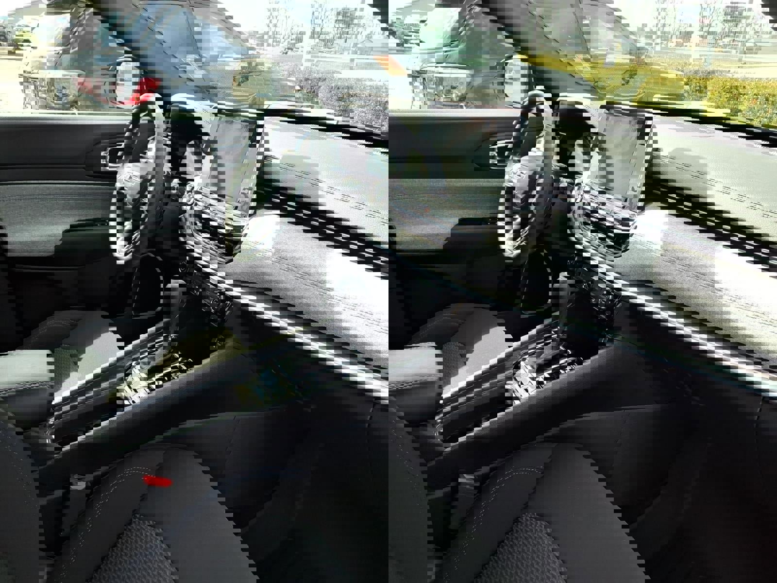 Used 2025 Jeep Compass Sport image 21