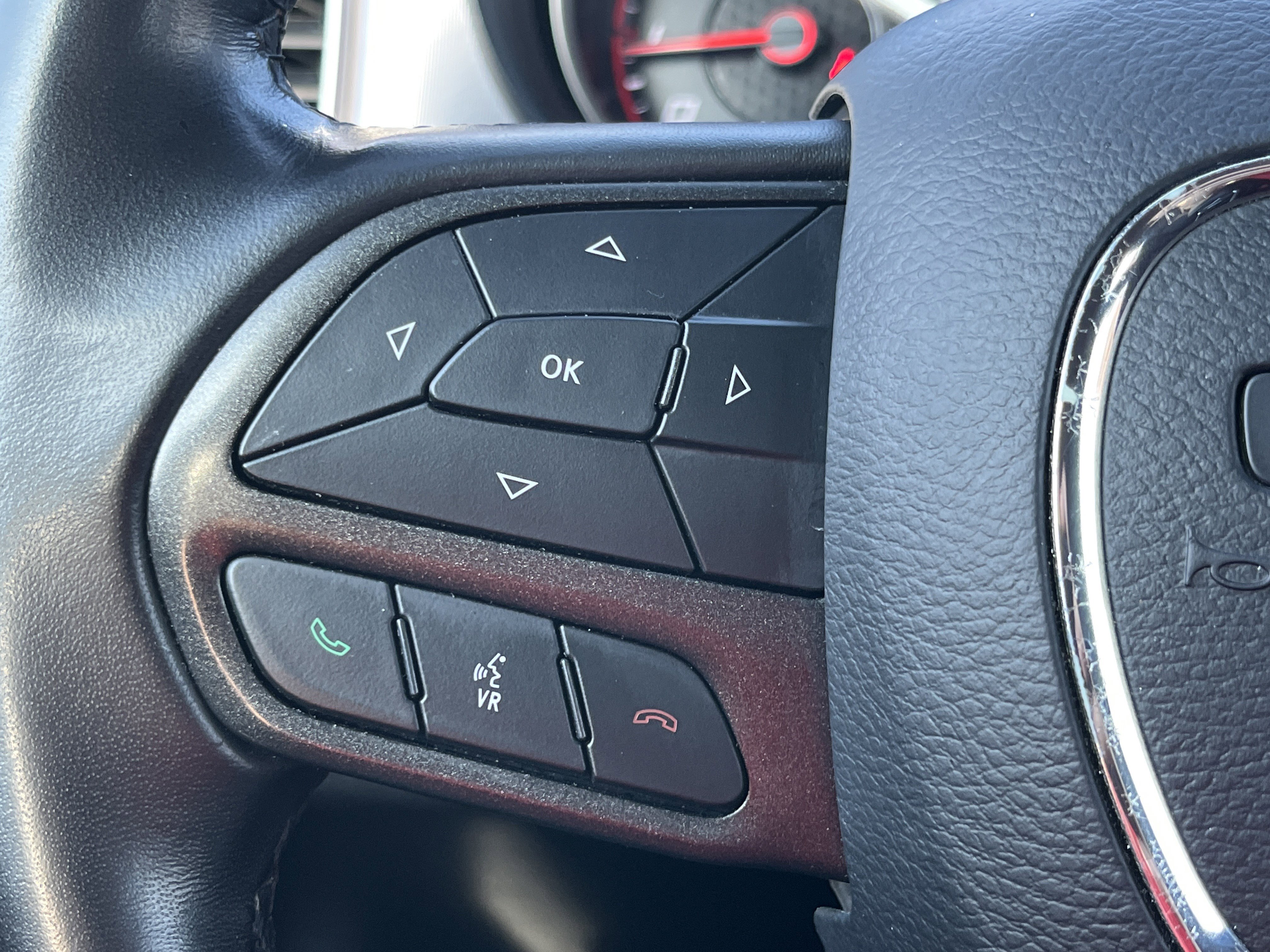 Used 2023 Dodge Charger SXT image 11