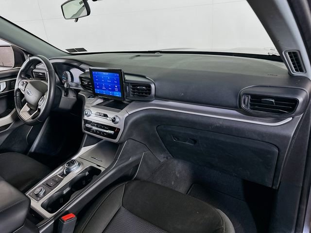 Used 2022 Ford Explorer XLT image 10