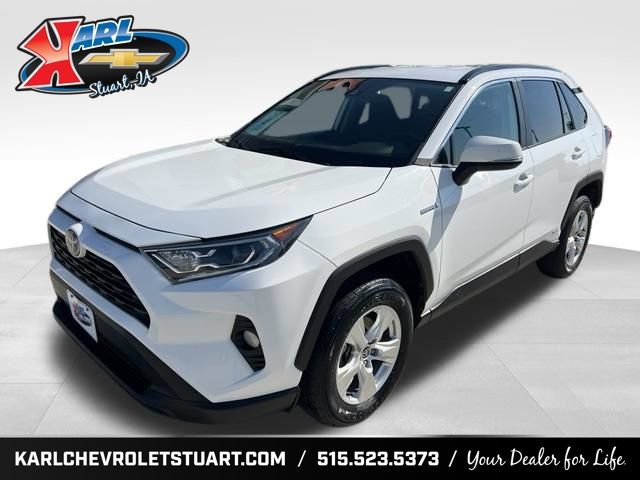 Used 2021 Toyota RAV4 XLE AWD/4WD image 1