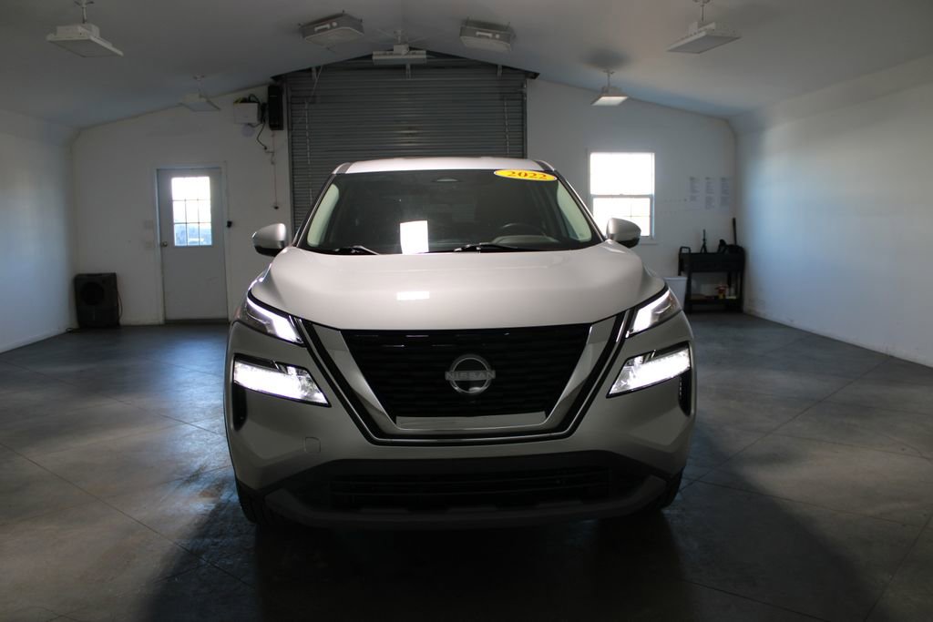 Used 2022 Nissan Rogue SV image 44