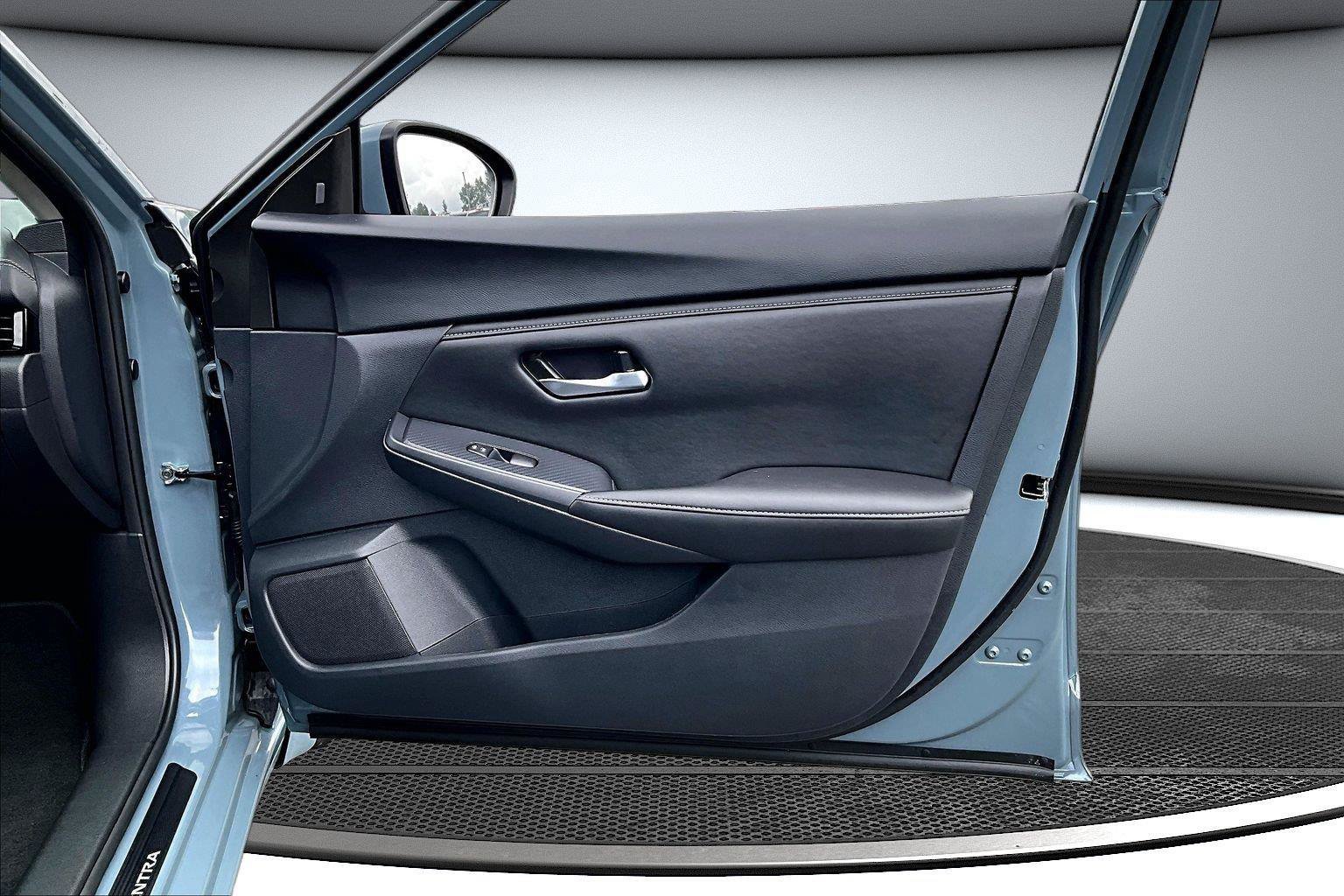 Used 2025 Nissan Sentra SV w/ All-Weather Package FWD image 28