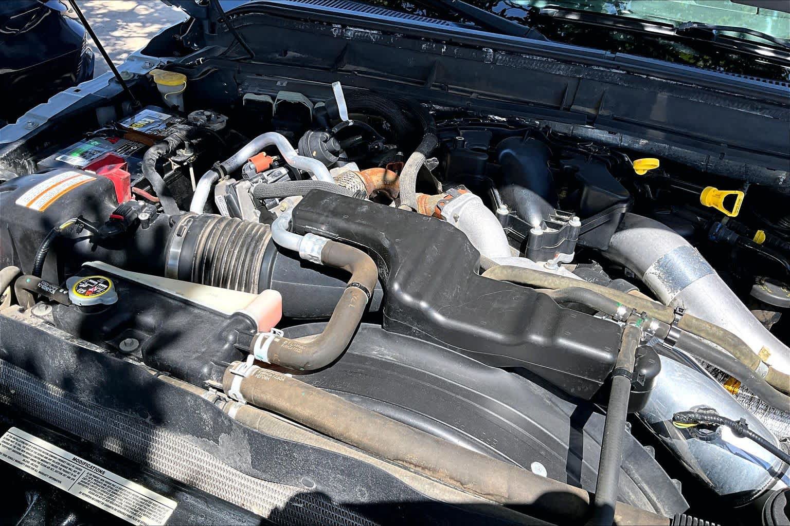 Used 2016 Ford F250 Lariat w/ Lariat Ultimate Package AWD/4WD image 33