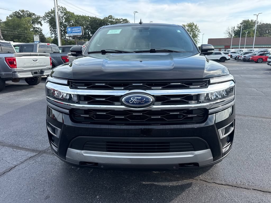 Used 2022 Ford Expedition Max Limited AWD/4WD image 3