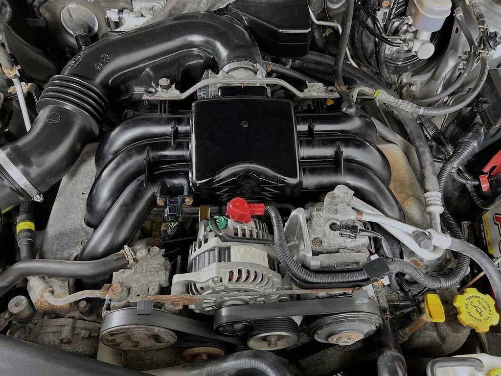 Used 2012 Subaru Outback 3.6R Limited image 32