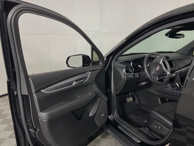 Certified 2025 Cadillac XT6 Luxury image 22