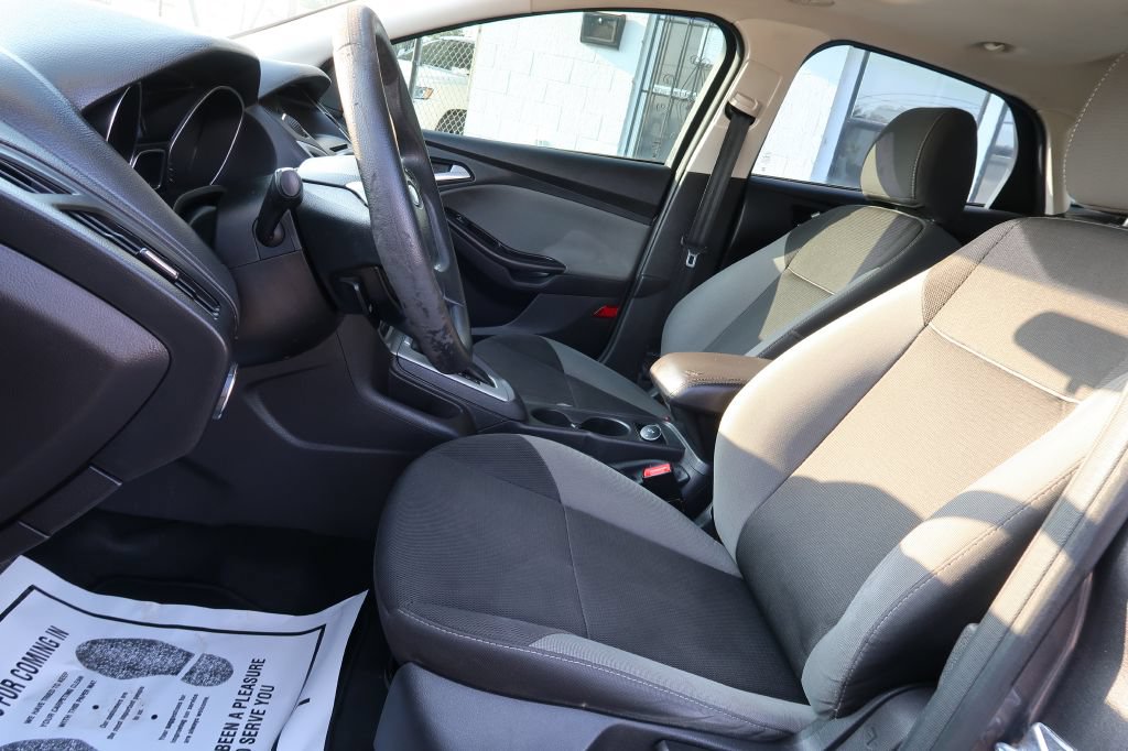 Used 2014 Ford Focus SE FWD image 5