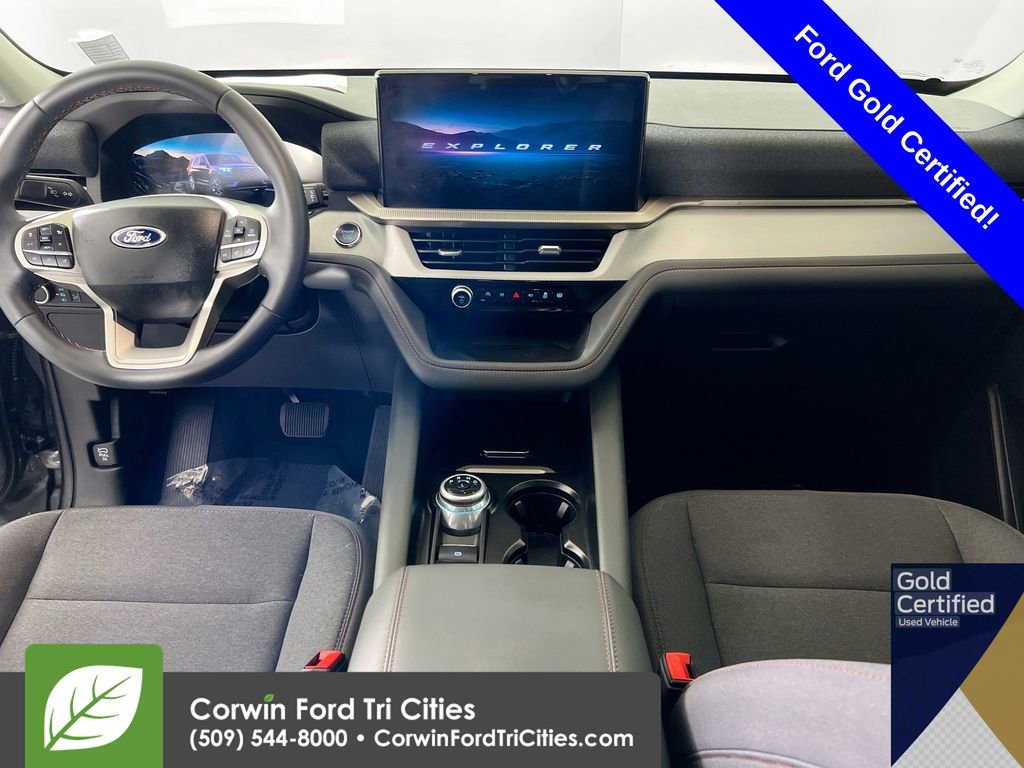 Used 2025 Ford Explorer Active image 7