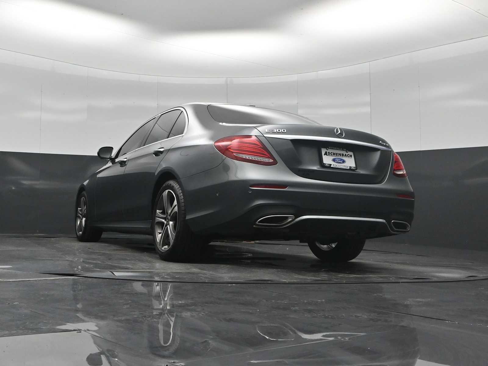 Used 2019 Mercedes-Benz E 300 4MATIC image 56