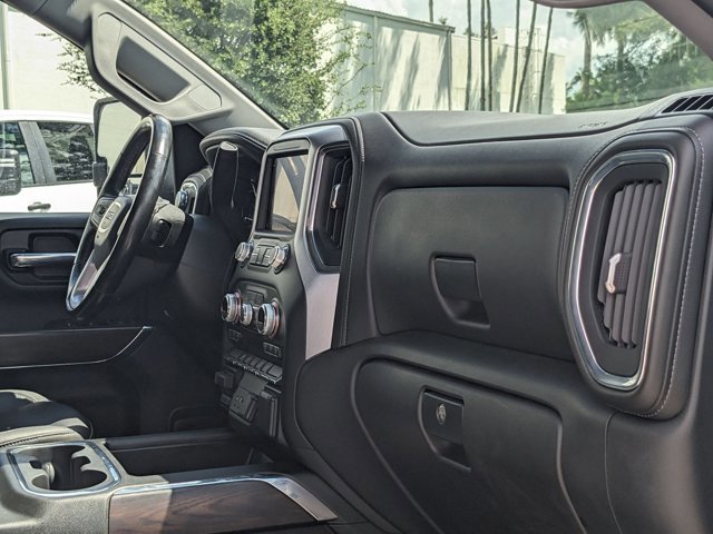 Used 2022 GMC Sierra 2500 SLT w/ SLT Convenience Package image 20