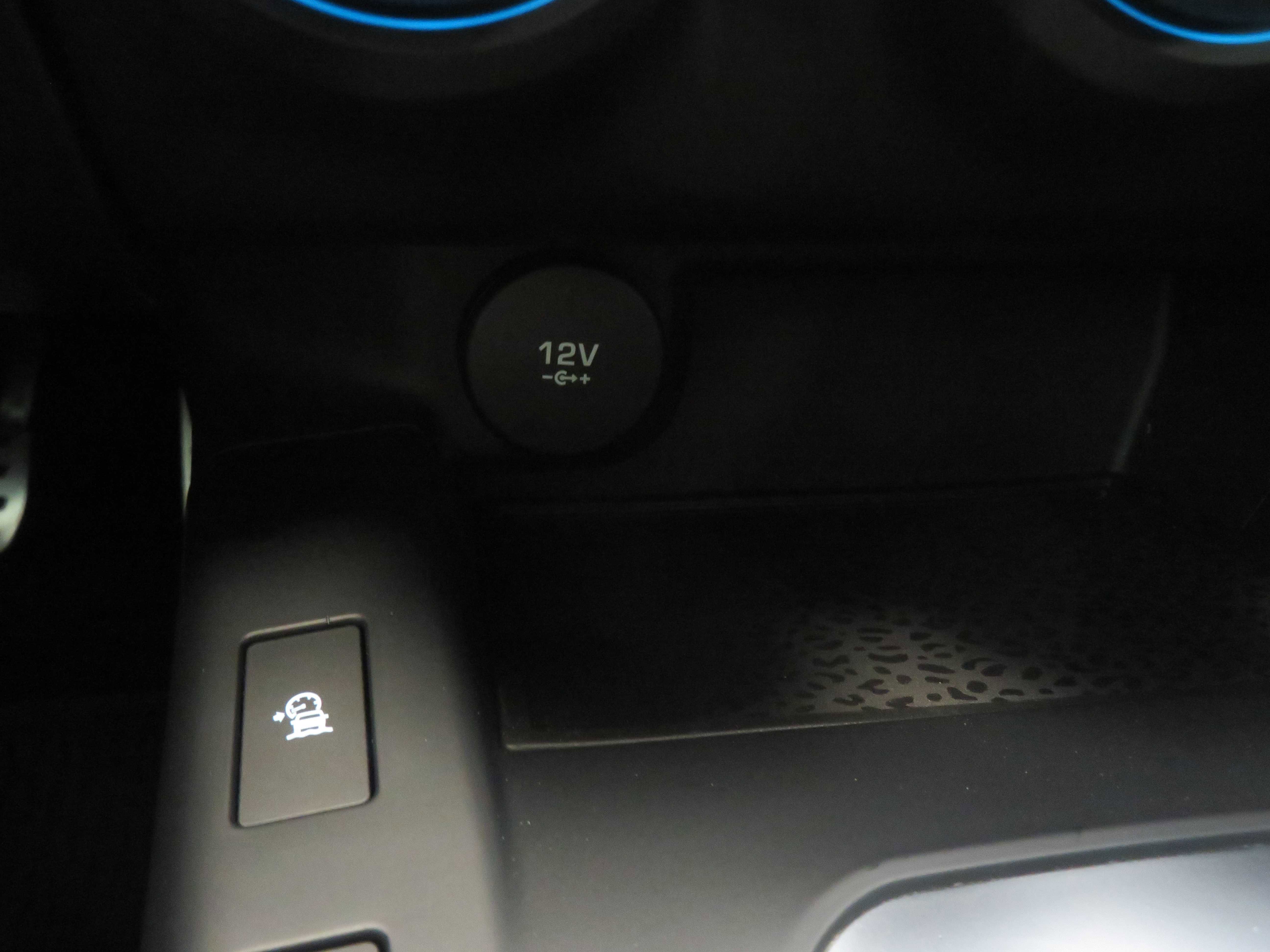 Used 2020 Jaguar E-PACE R-Dynamic SE AWD/4WD image 40