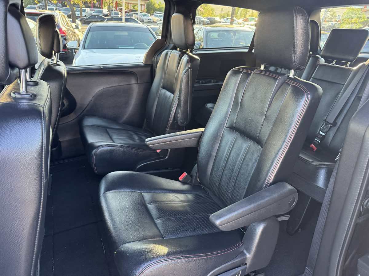 Used 2019 Dodge Grand Caravan GT image 15