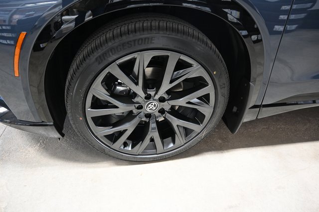 New 2025 Toyota Crown Signia image 32