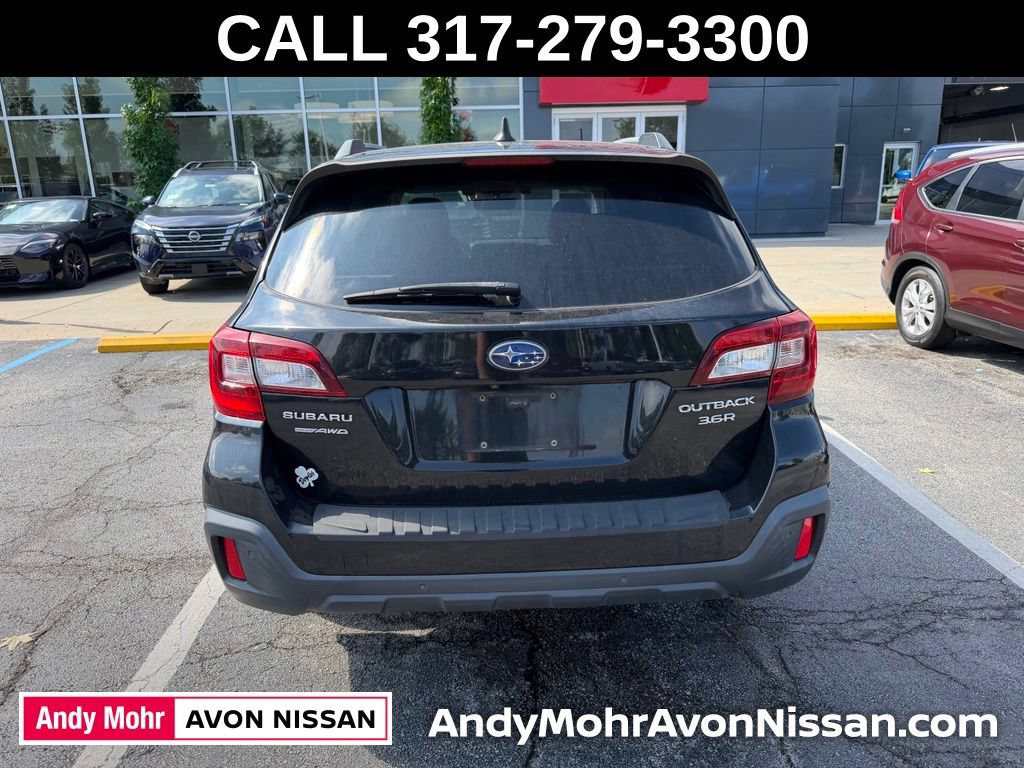 Used 2018 Subaru Outback 3.6R Touring AWD/4WD image 5