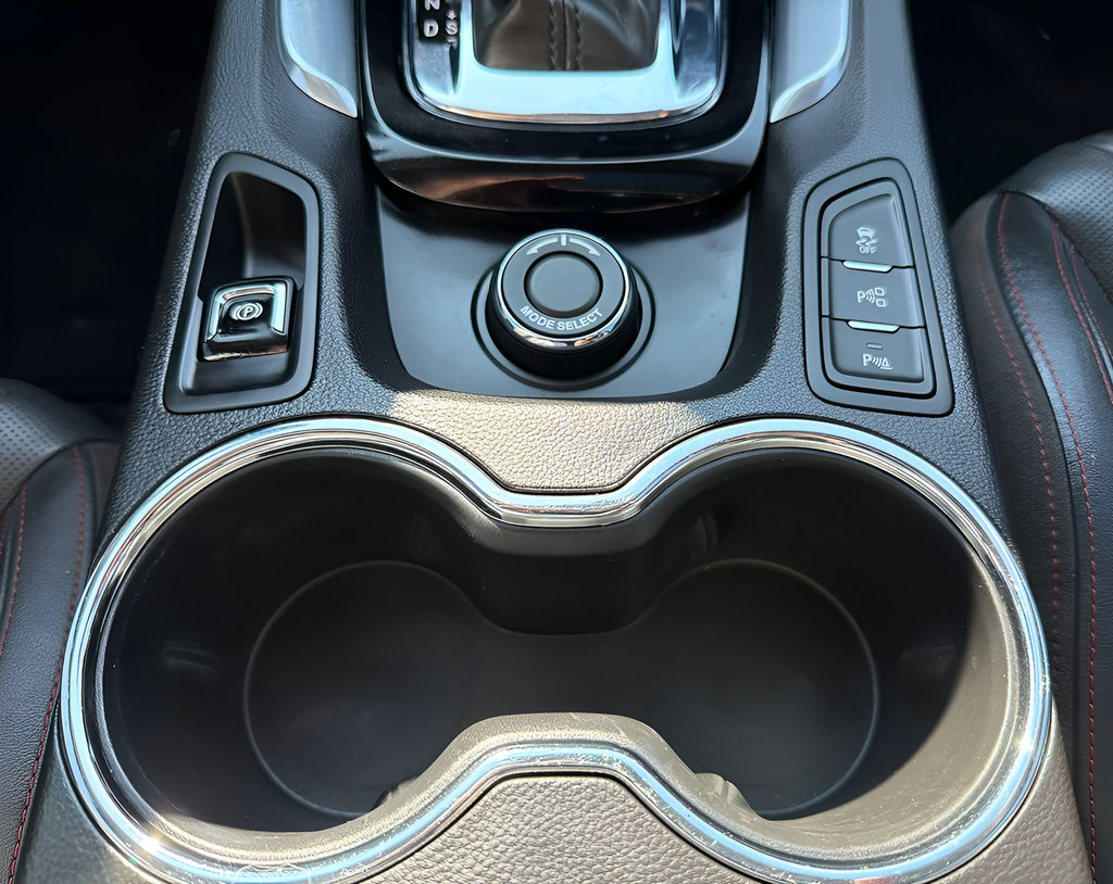 Used 2015 Chevrolet SS RWD image 56