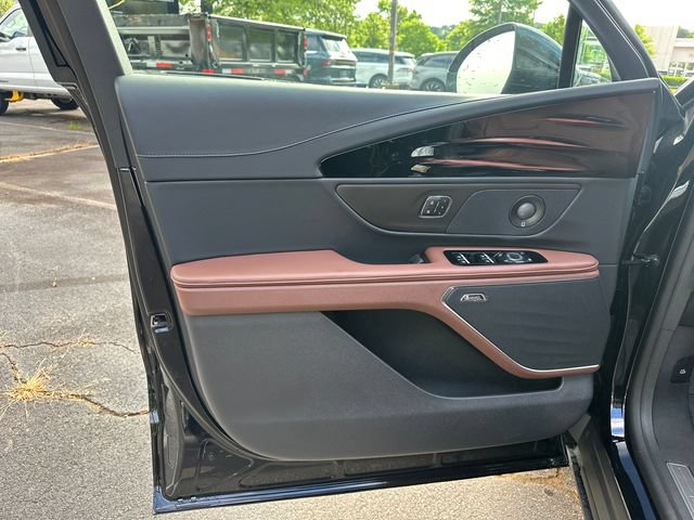 New 2026 Lincoln Nautilus Reserve AWD/4WD image 11