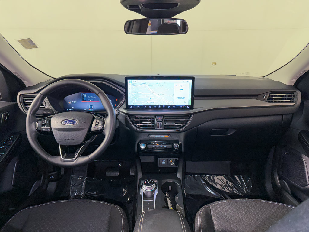 Used 2023 Ford Escape Active w/ Tech Pack #2 AWD/4WD image 14