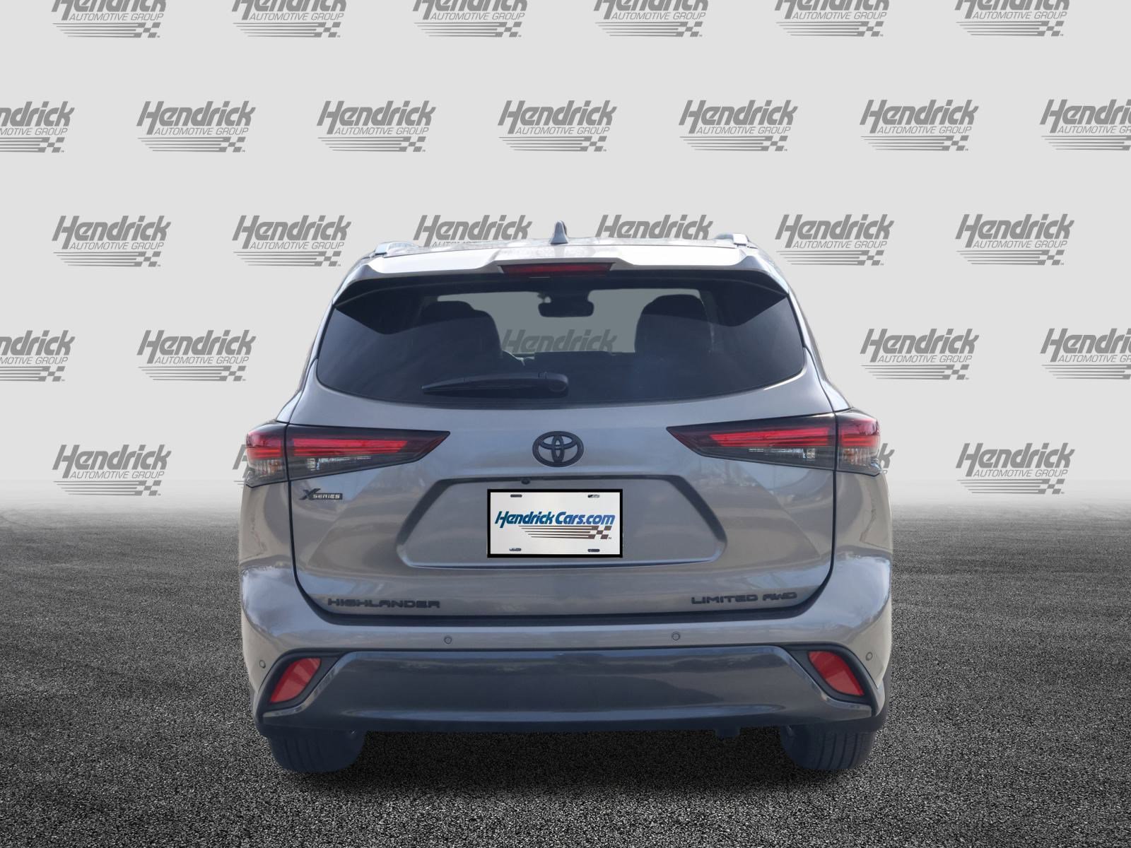 Used 2025 Toyota Highlander Limited image 8