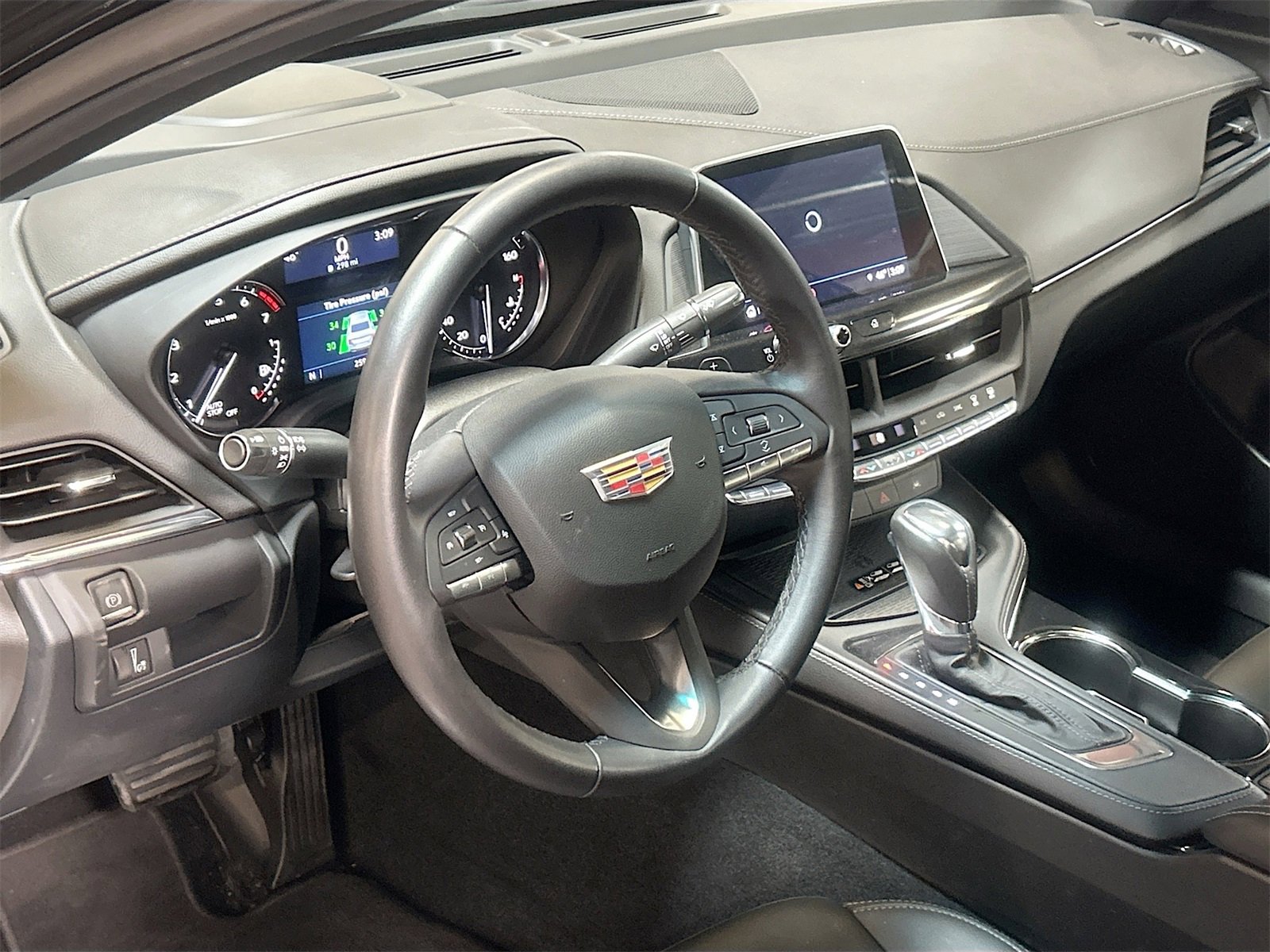 Used 2024 Cadillac CT4 Luxury image 9