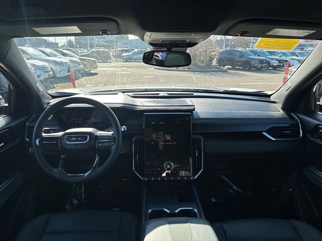 Used 2024 GMC Acadia AT4 w/ Luxury Package AWD/4WD image 11