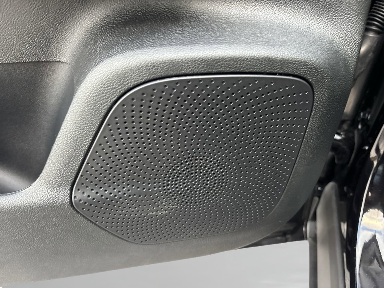 Used 2025 Lincoln Corsair FWD w/ Equipment Group 101A image 26