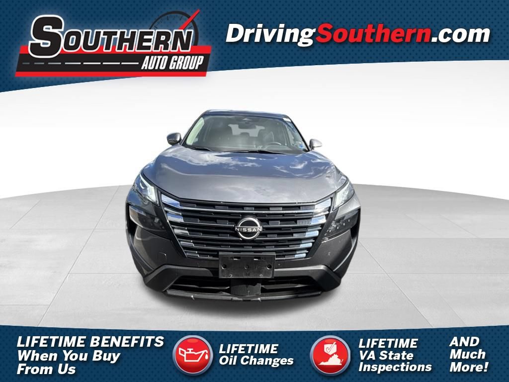 Used 2024 Nissan Rogue SV