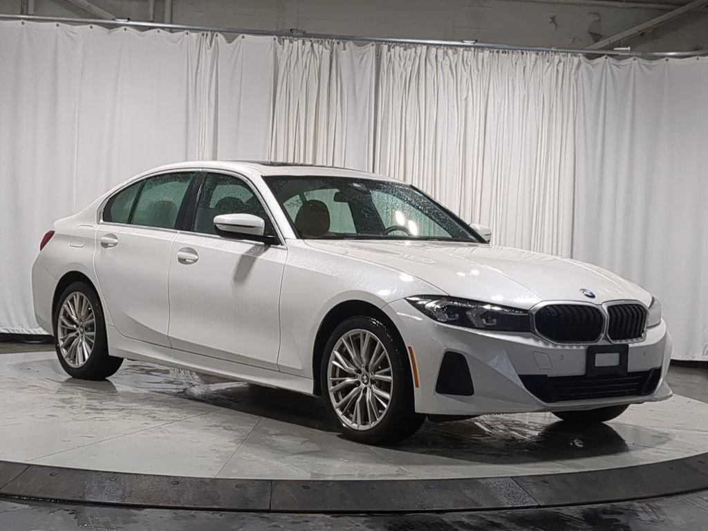 Used 2024 BMW 330i xDrive Sedan w/ Convenience Package image 20