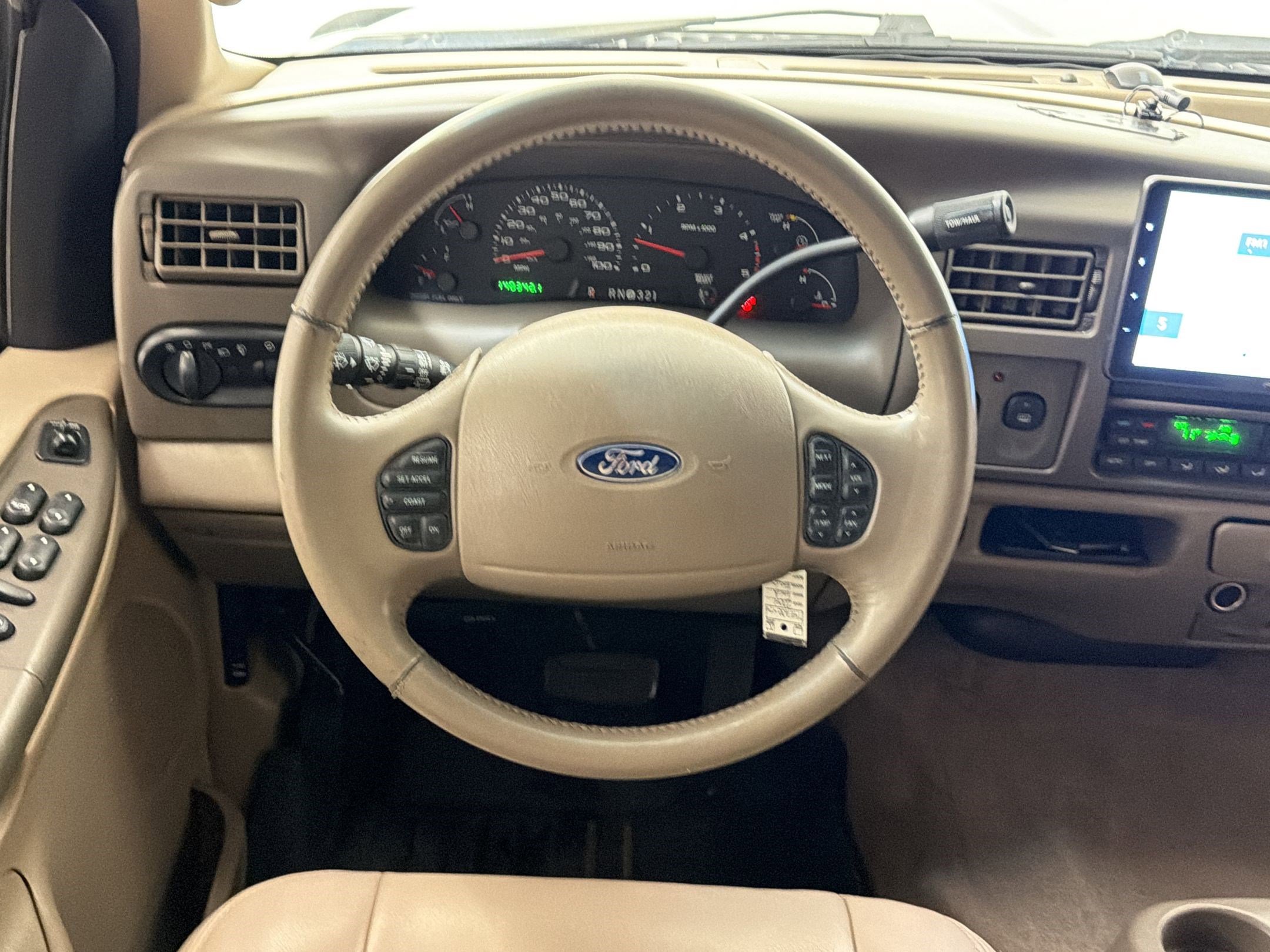 Used 2004 Ford Excursion Limited image 16