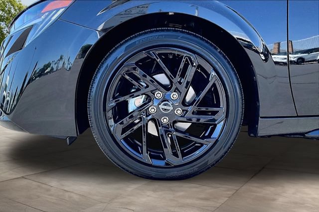 New 2027 Nissan Sentra SR w/ SR Premium Package FWD image 10