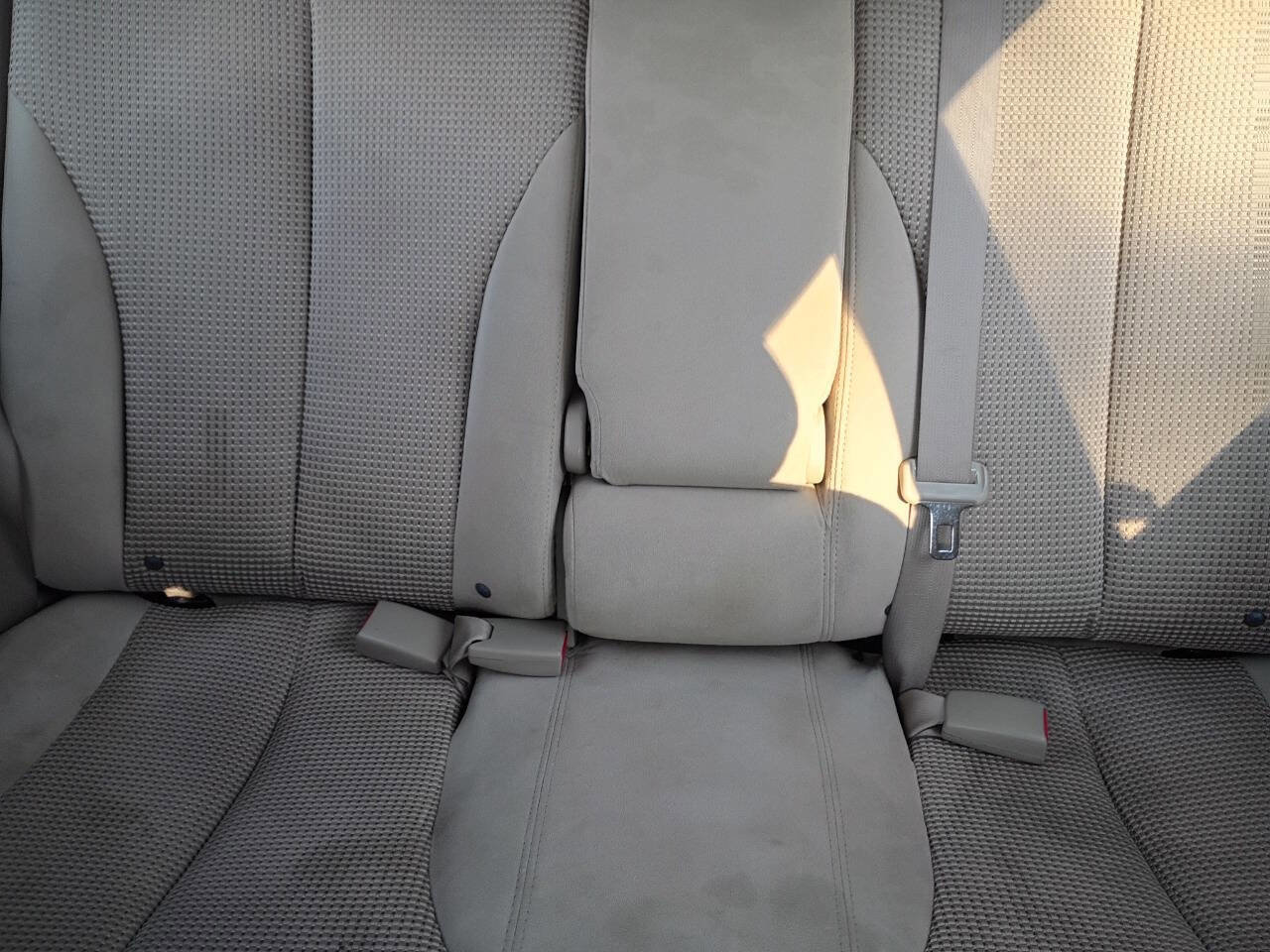 Used 2011 Nissan Versa SL image 18