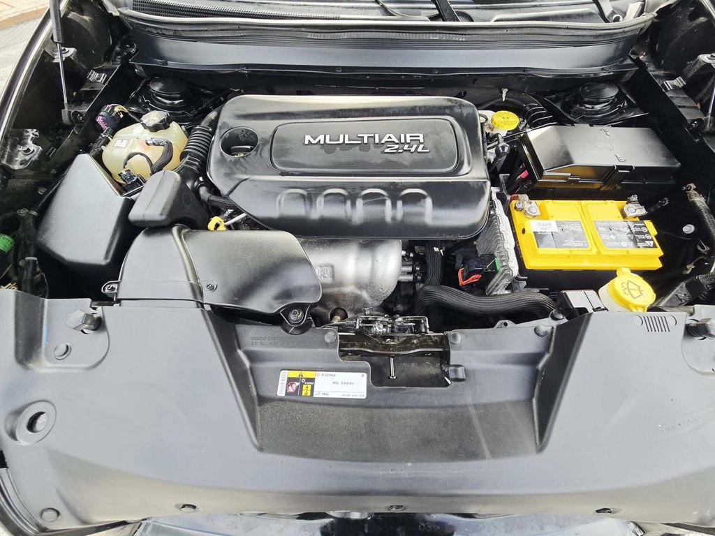 Used 2018 Jeep Cherokee Latitude image 17