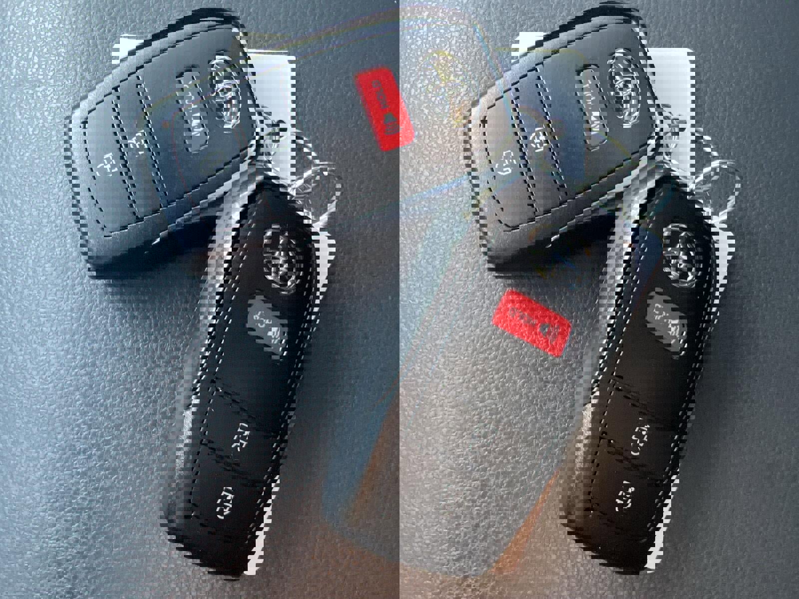 Used 2025 Toyota Tacoma SR w/ Towing Package image 9