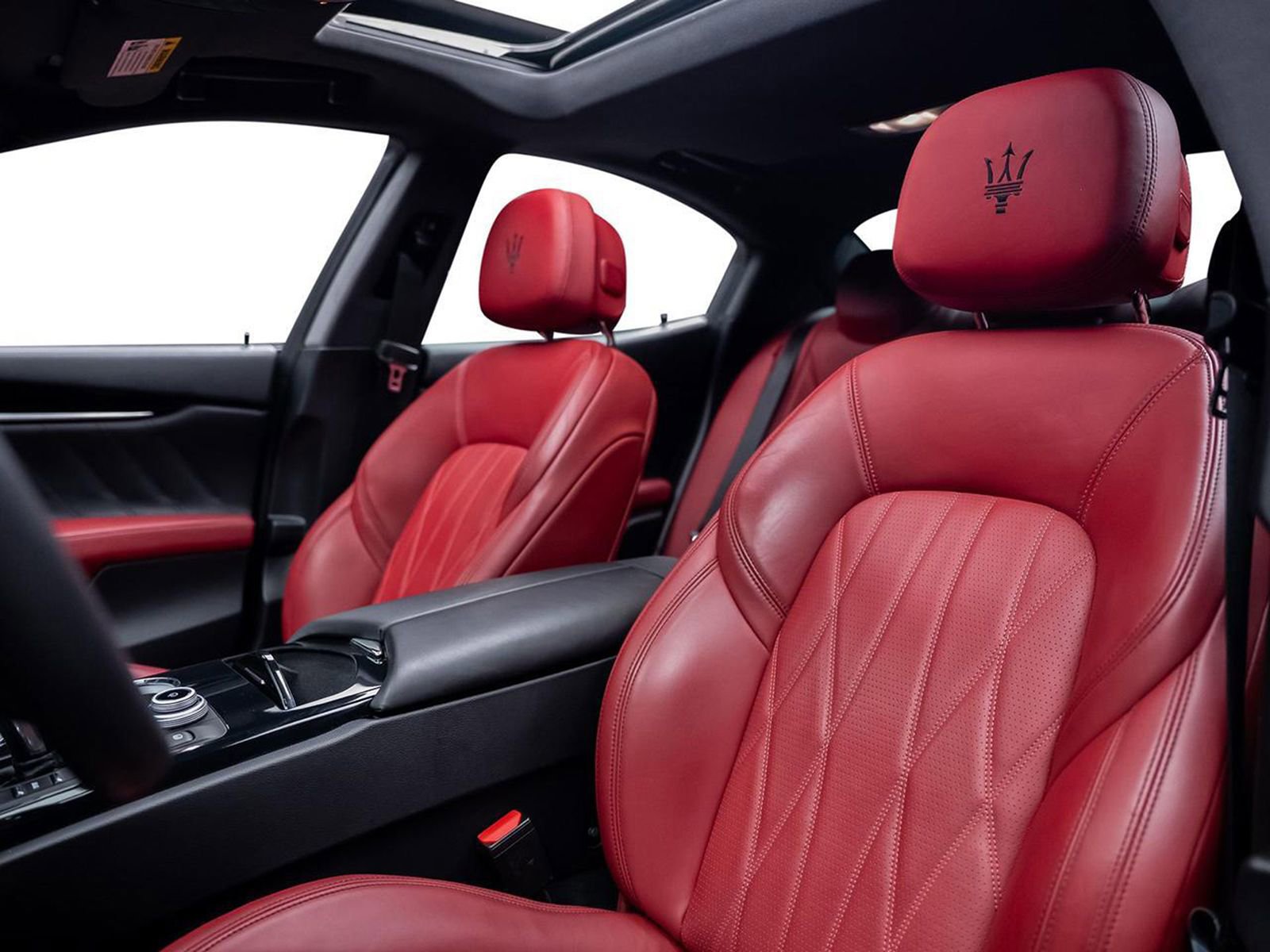 Used 2022 Maserati Ghibli Modena RWD image 35