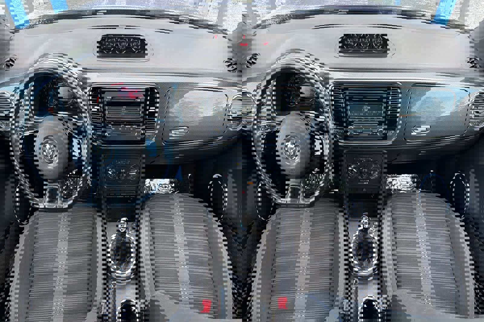 Used 2012 Volkswagen Beetle 2.0T image 3