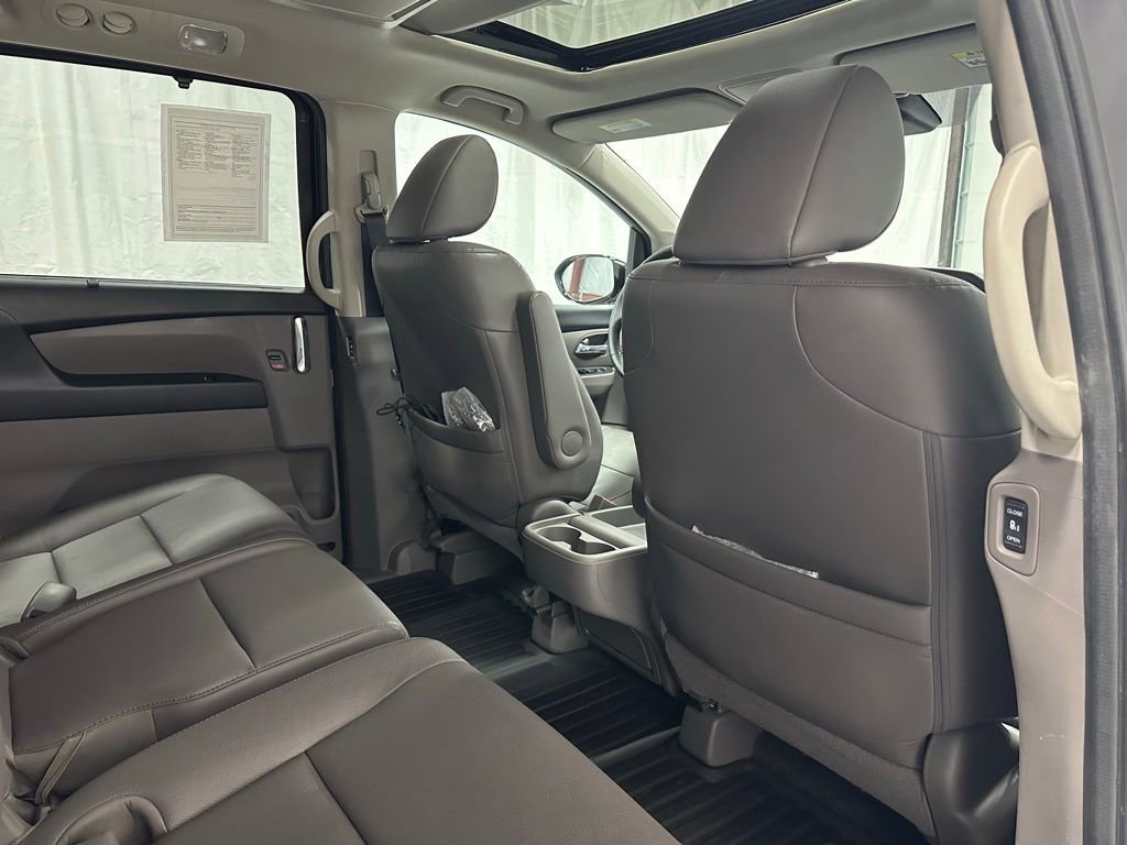Used 2016 Honda Odyssey Touring Elite image 56