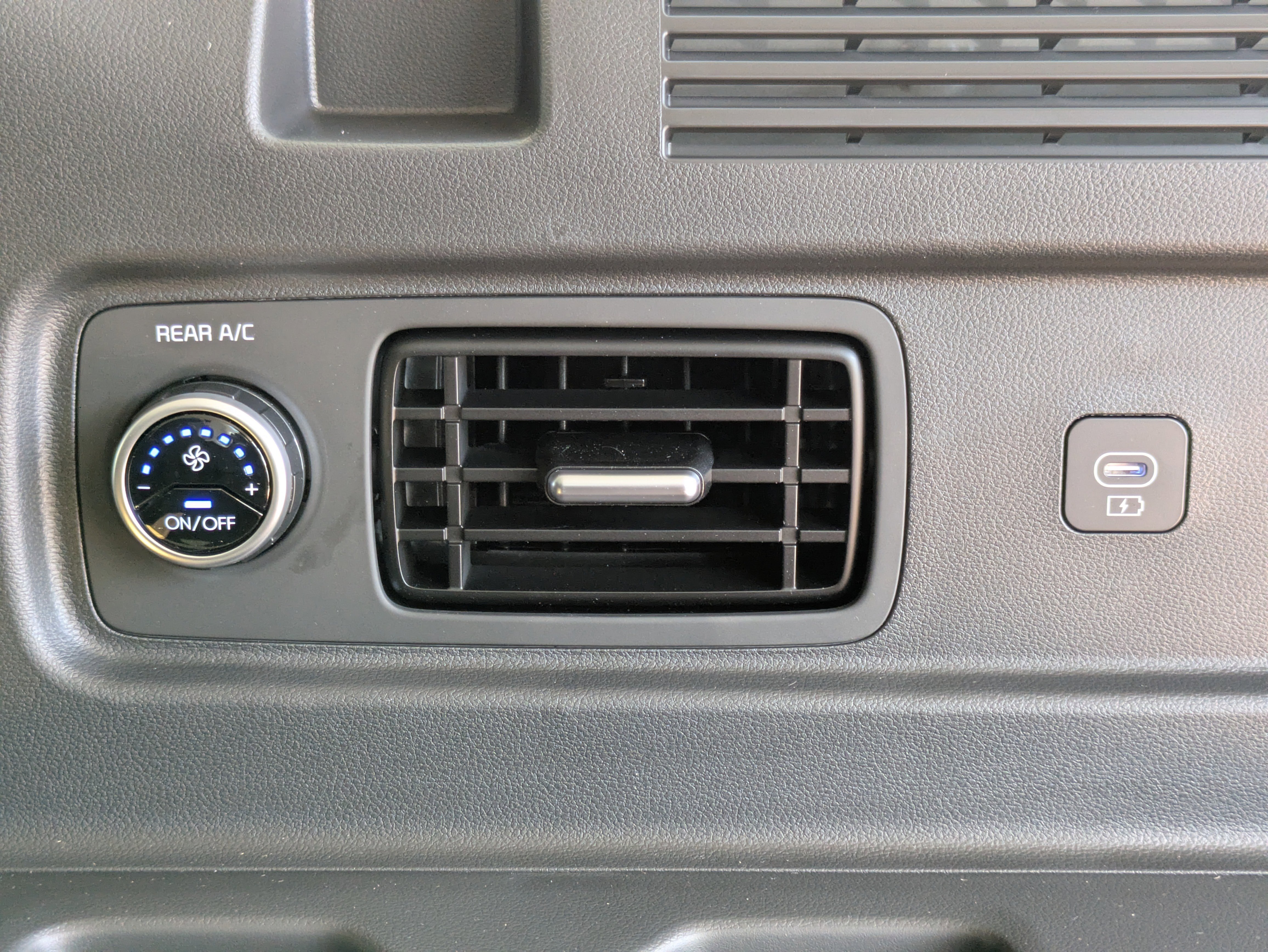 New 2026 Hyundai Santa Fe SEL image 15