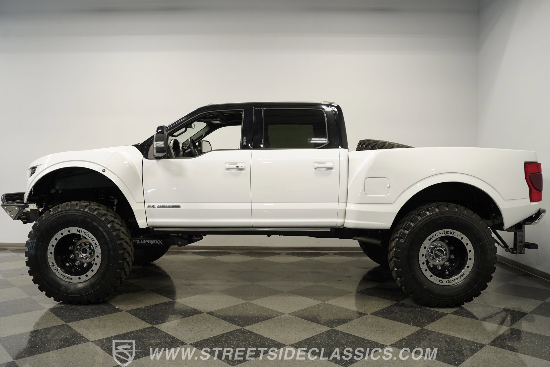 Used 2022 Ford F250 Lariat w/ Lariat Ultimate Package image 2