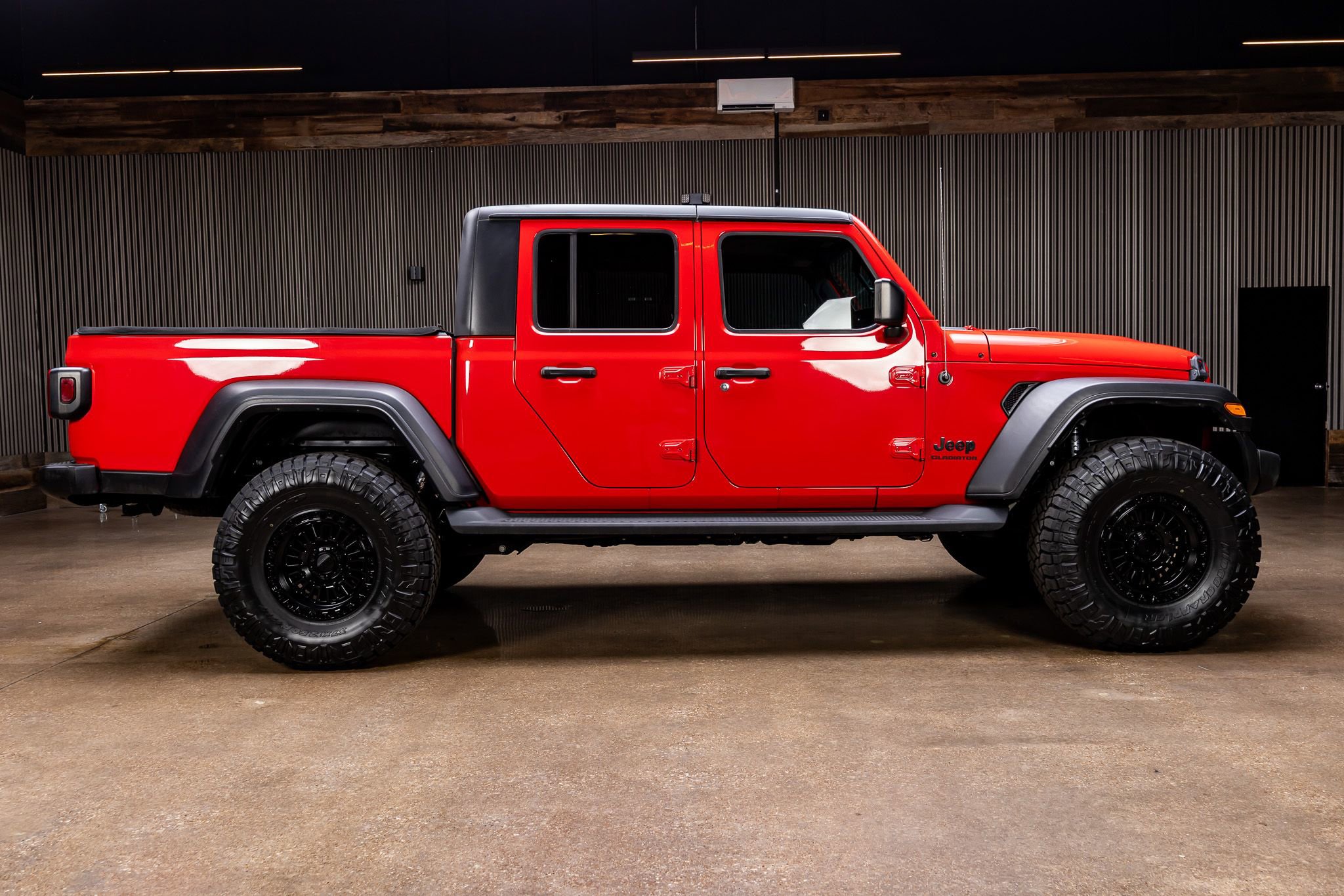 Used 2020 Jeep Gladiator Sport w/ Quick Order Package 24S AWD/4WD image 11