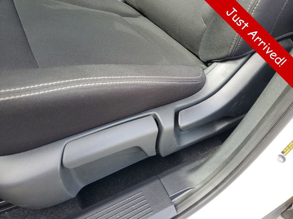 Used 2023 Nissan Rogue S FWD image 17