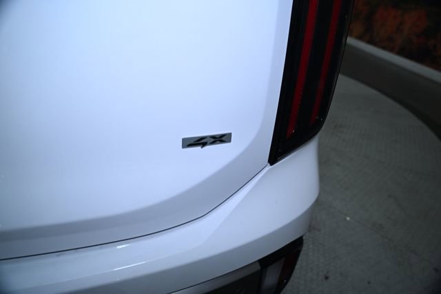 Used 2025 Kia Telluride EX w/ EX Captain's Chair Package image 16