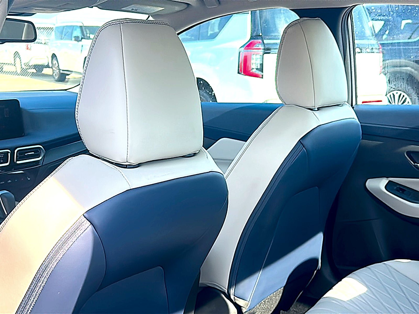 New 2027 Nissan Sentra SL w/ Floor Mat Package FWD image 15