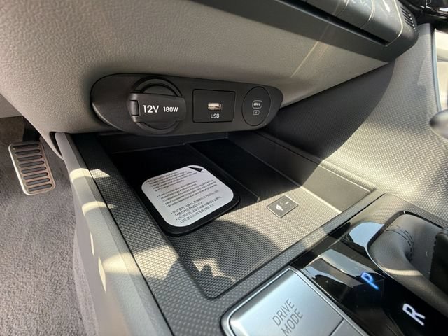 New 2026 Hyundai Elantra SEL Sport Premium FWD image 28