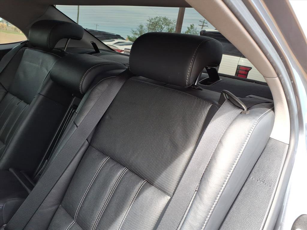 Used 2016 Lexus ES 350 w/ Luxury Package w/Wood Trim image 12