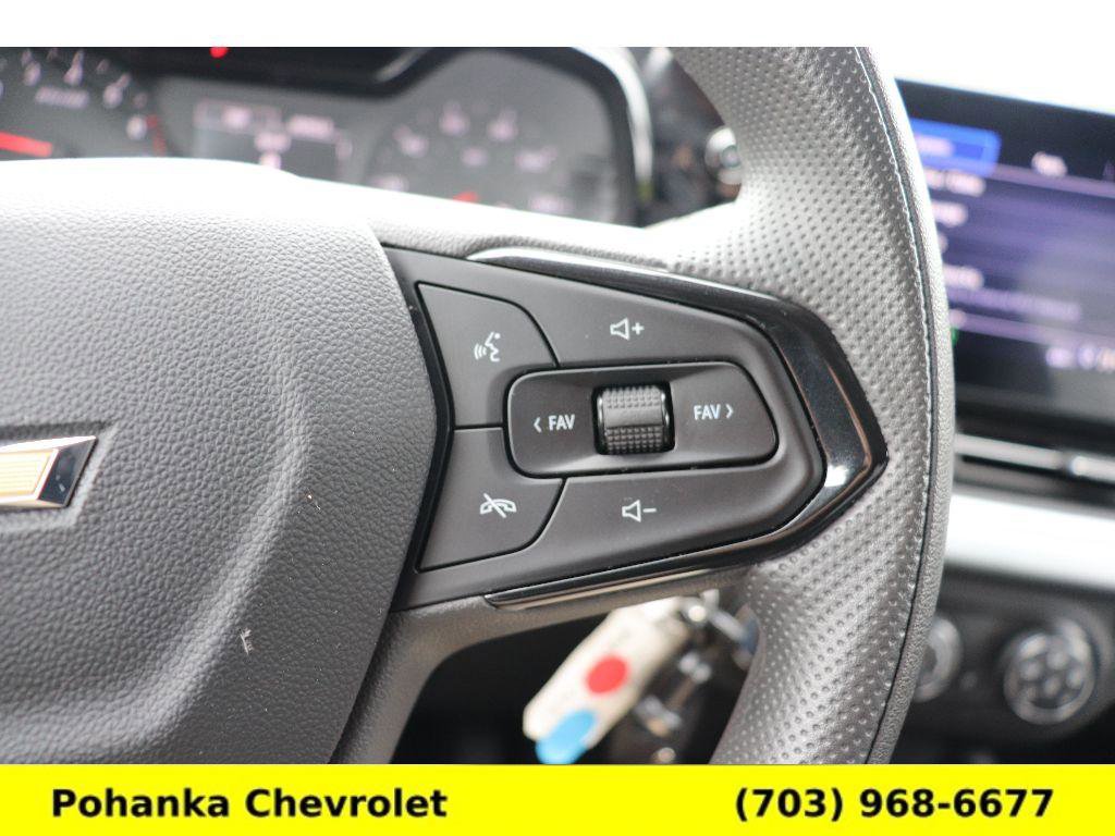 Used 2024 Chevrolet Trax LS w/ LS Convenience Package FWD image 13
