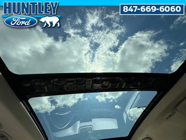 Used 2022 Lincoln Corsair AWD w/ Premium Package image 18