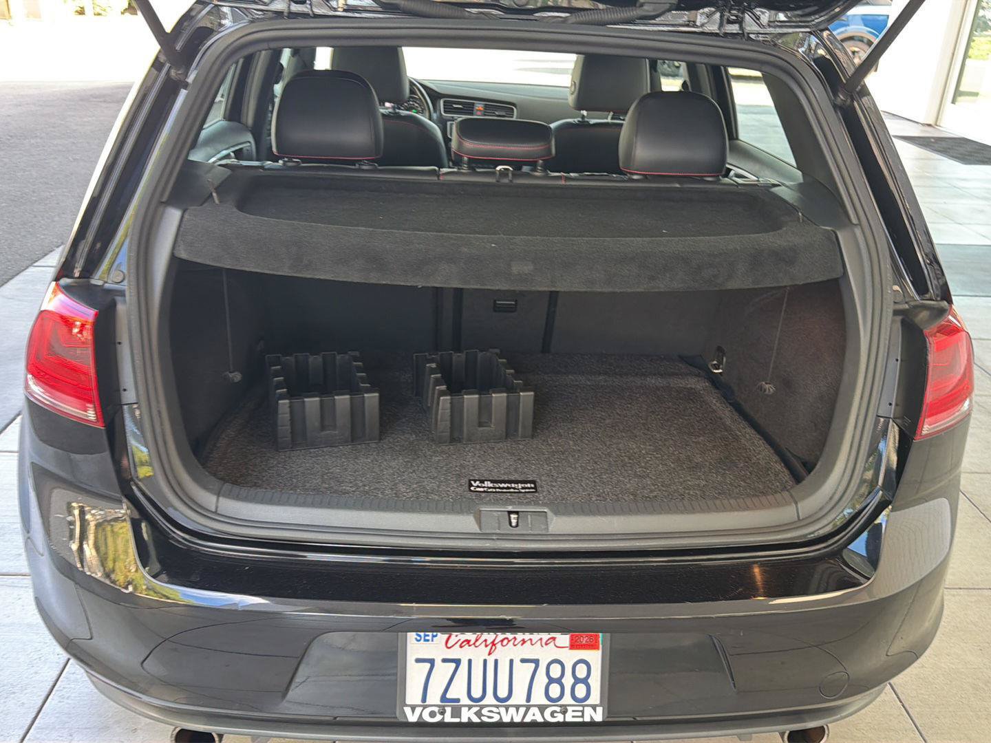 Used 2016 Volkswagen GTI SE FWD image 12