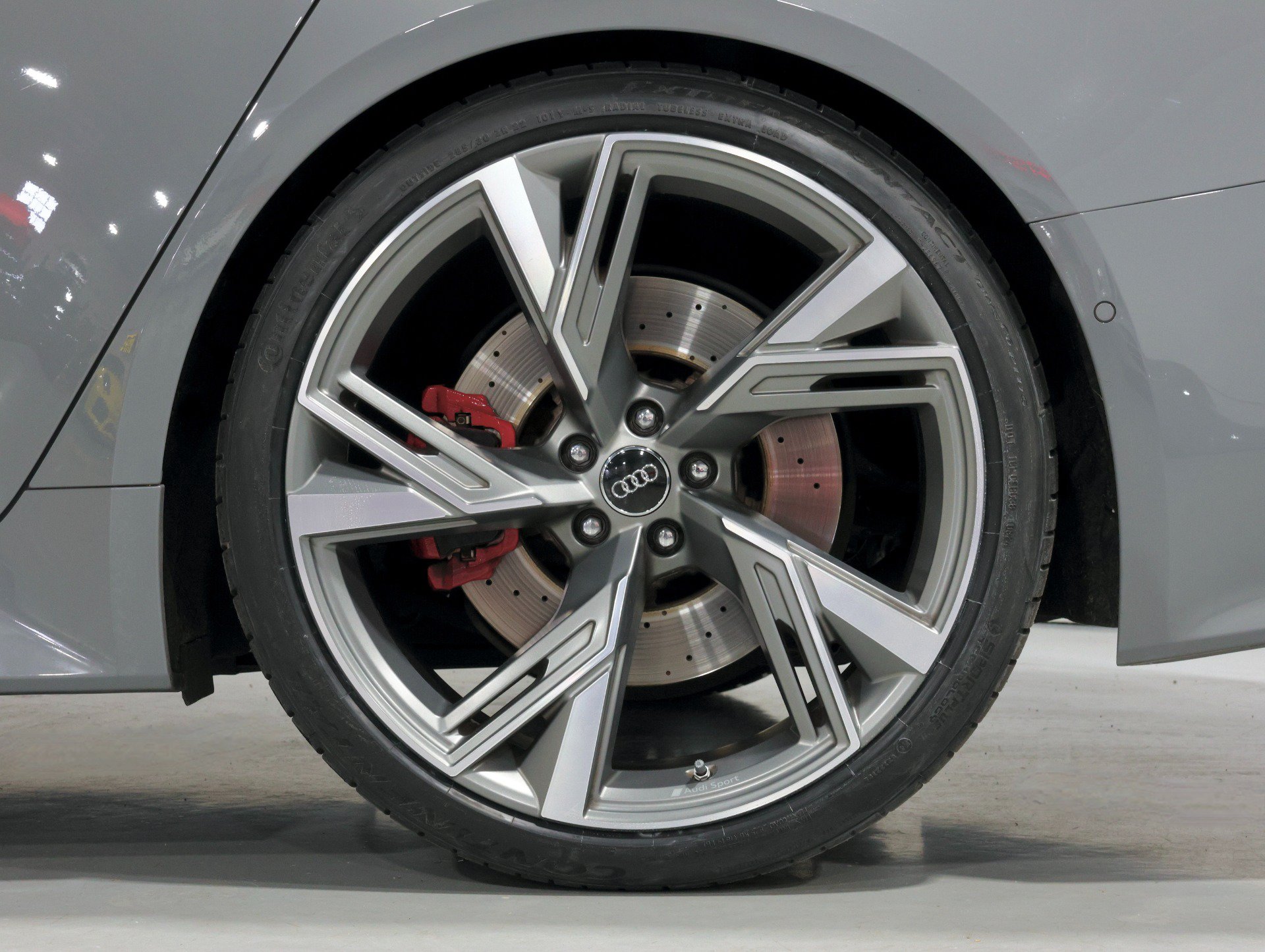 Used 2021 Audi RS 6 AWD/4WD image 23